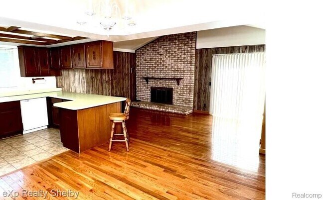Building Photo - 13770 White Cap Dr