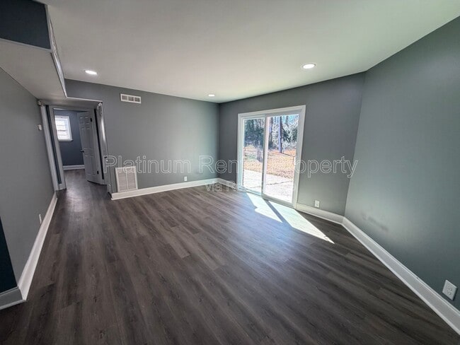 Building Photo - 1512 Waverly Way