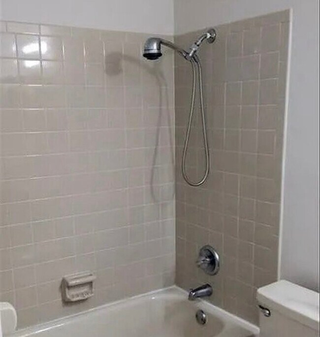 Foto del edificio - 101 Voss Ct