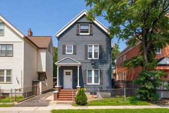 Building Photo - 485 Cary St