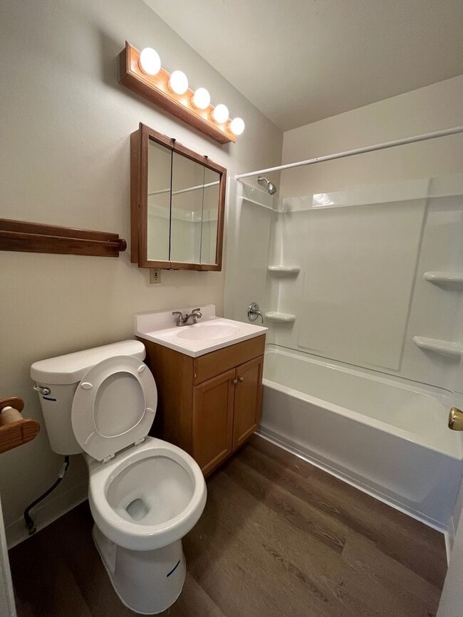 Building Photo - 3bed 1.5bath in Rancho Cordova