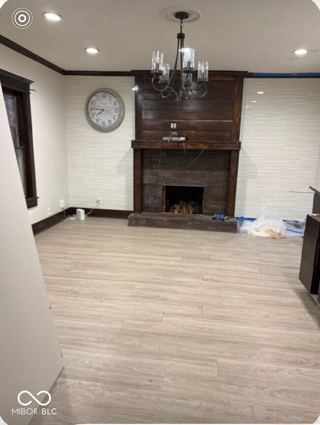 Foto del edificio - 10540 E 25th St