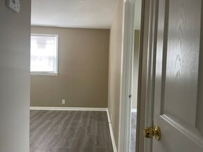 Building Photo - 3527 Albee Dr