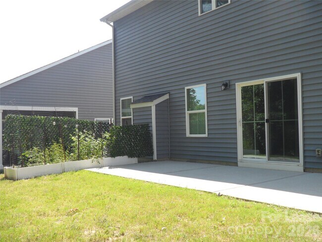 Foto del edificio - 1239 Harkey Creek Dr
