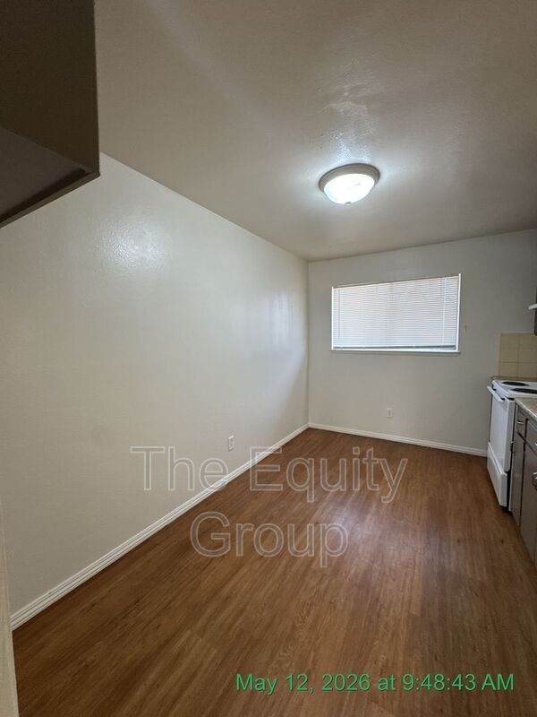 Foto del edificio - 806 S Court St