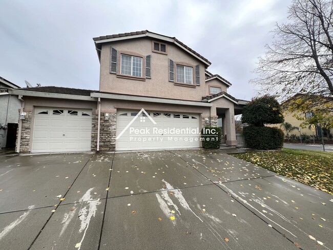 Foto del edificio - Wonderful 4bd/2.5ba North Natomas Home!