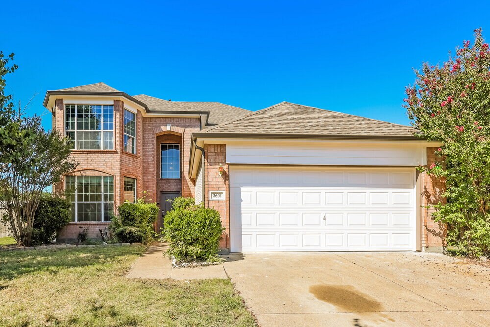 Primary Photo - 3601 English Oak Dr