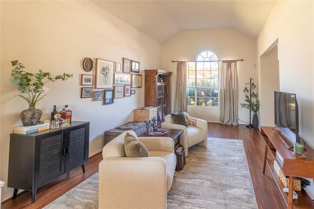 Foto del edificio - 1705 Kingston Ln