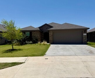 Building Photo - 437 Destin Dr