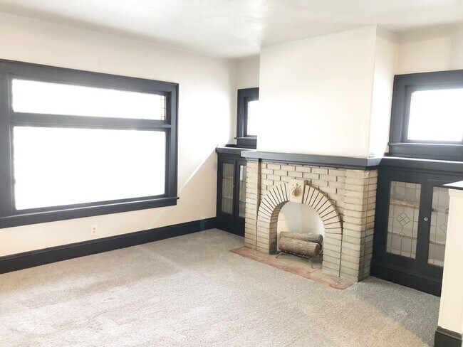 Foto del edificio - 3 Bed 1 Bath Single Family Home In South B...