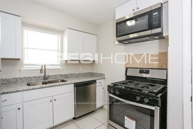Foto del edificio - 8906 Klondike St