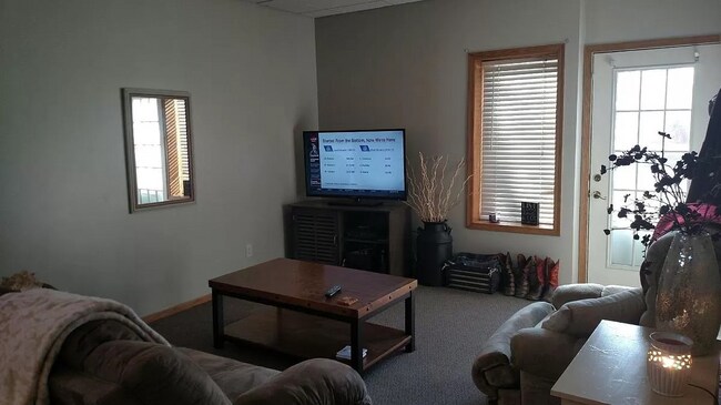 Living room - 401 N Marshall St