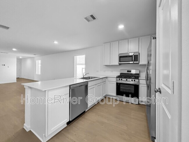 Foto del edificio - 6026 Starling Dr