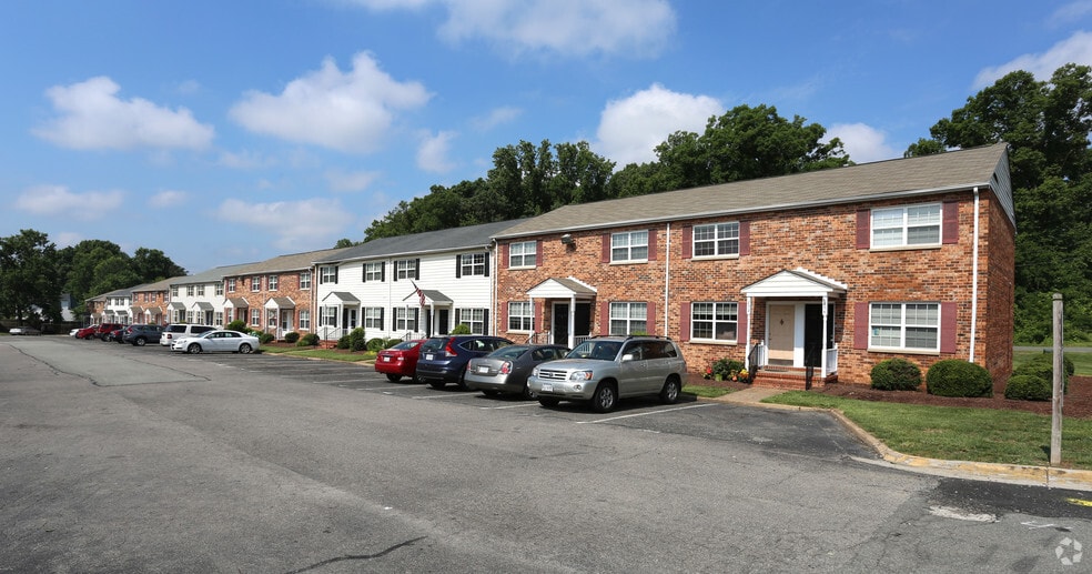 Woodlake VillageWaterpointe Apartments Rentals