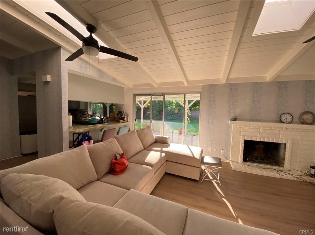 Primary Photo - 4 br, 2 bath House - 1432 S Glencroft Rd