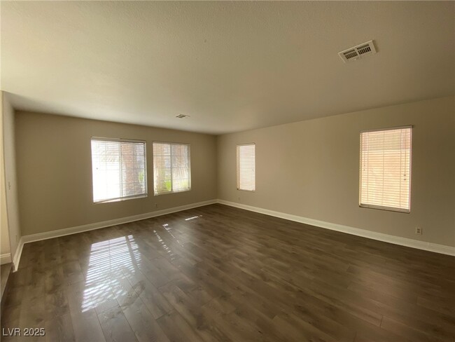 Foto del edificio - 9312 Angelfish Dr