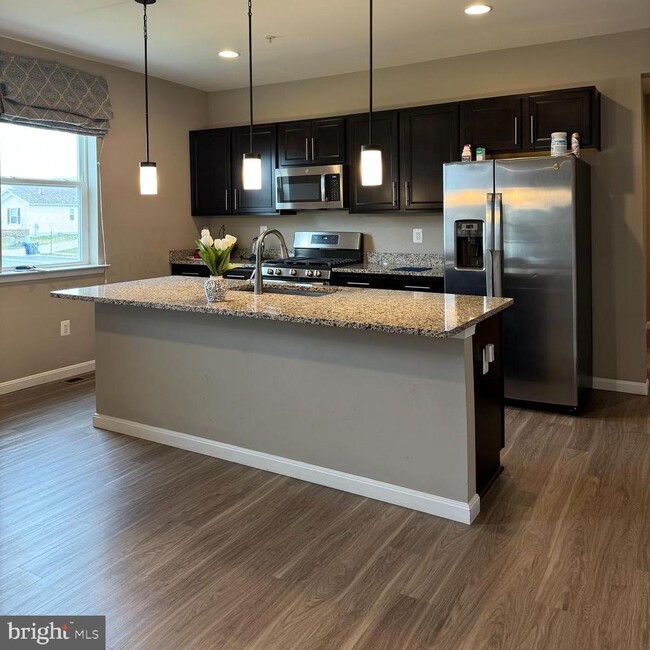 Building Photo - 12512 Chambliss Dr