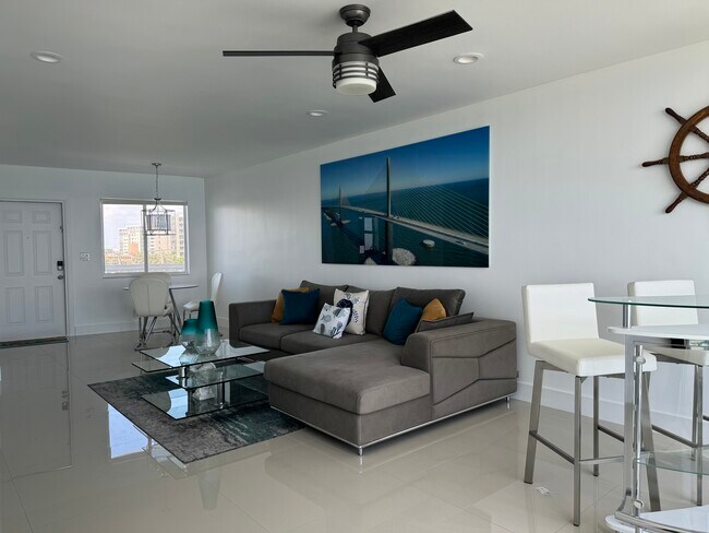 Building Photo - 36 S Ocean Blvd