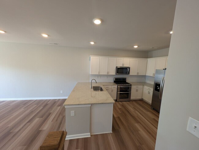 Foto del edificio - Gorgeous 3 beds, 2.5 bath home located in ...