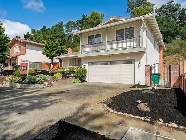 Foto del edificio - 7684 Surrey Ln