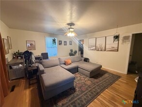 Building Photo - 726 Encino Dr