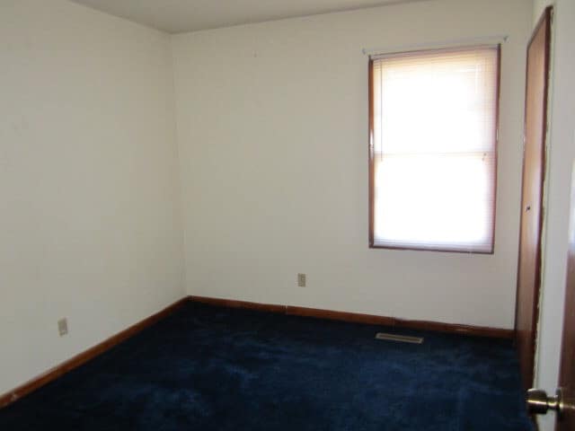 Building Photo - 161 Sharyn Ln