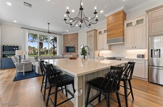 Building Photo - 8541 Peppertree Way