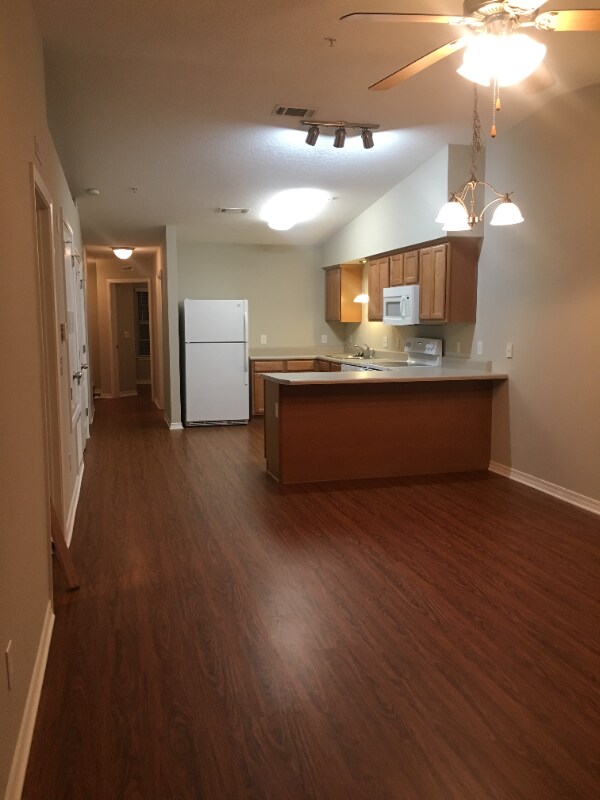 Foto del edificio - 4672 Crossing Ct
