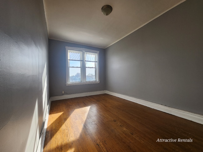 Foto del edificio - 1160 S Mason Ave