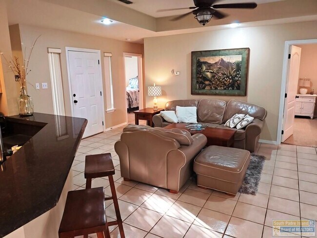 Foto del edificio - 1 Pinehurst Dr