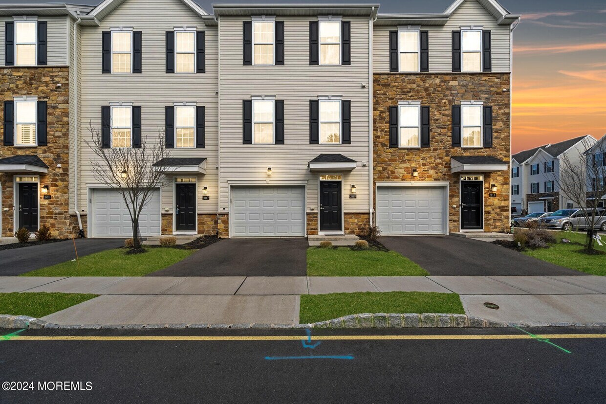 Foto principal - 309 Revival Rd