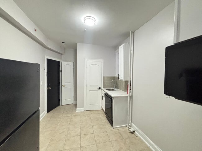 Photo - 235 56th St Apartment