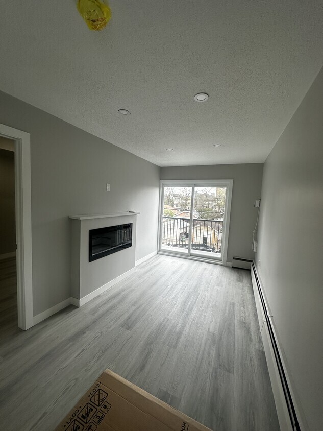 Photo principale - 9938-88 88 Ave NW