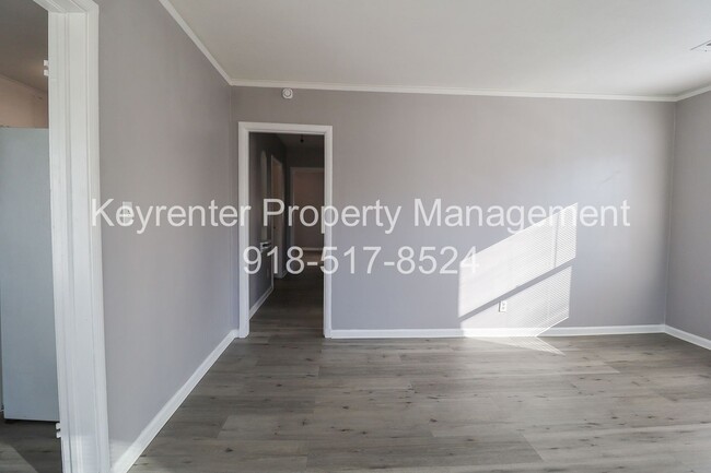 Building Photo - 3 Bed | 1 Bath in North Tulsa!