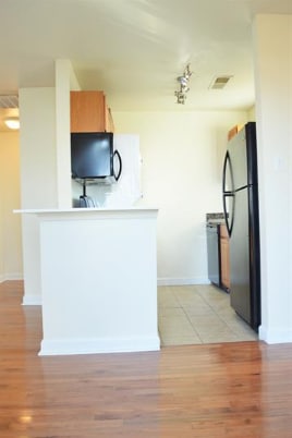 Foto del edificio - Cozy one bedroom, one bathroom condo available.