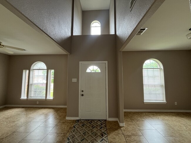 Building Photo - 5619 Andalusia Trail