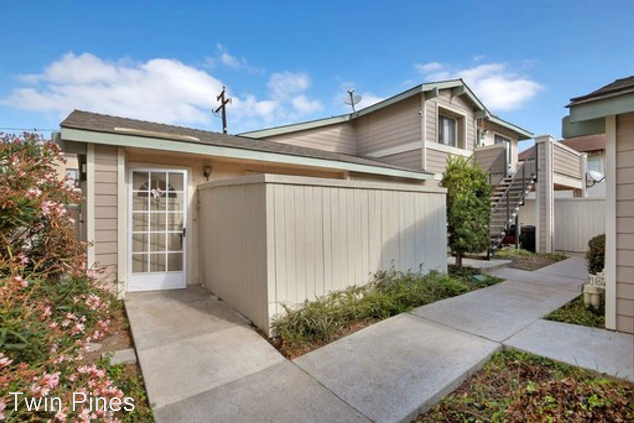 Foto principal - 2567 Orange Ave