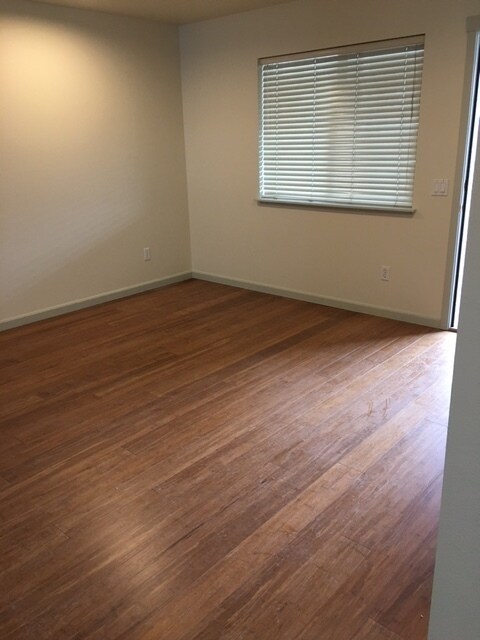 Foto del edificio - Condo close to downtown