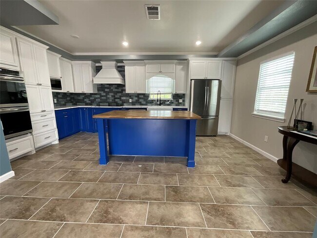 Building Photo - 12815 Country Lea Ln