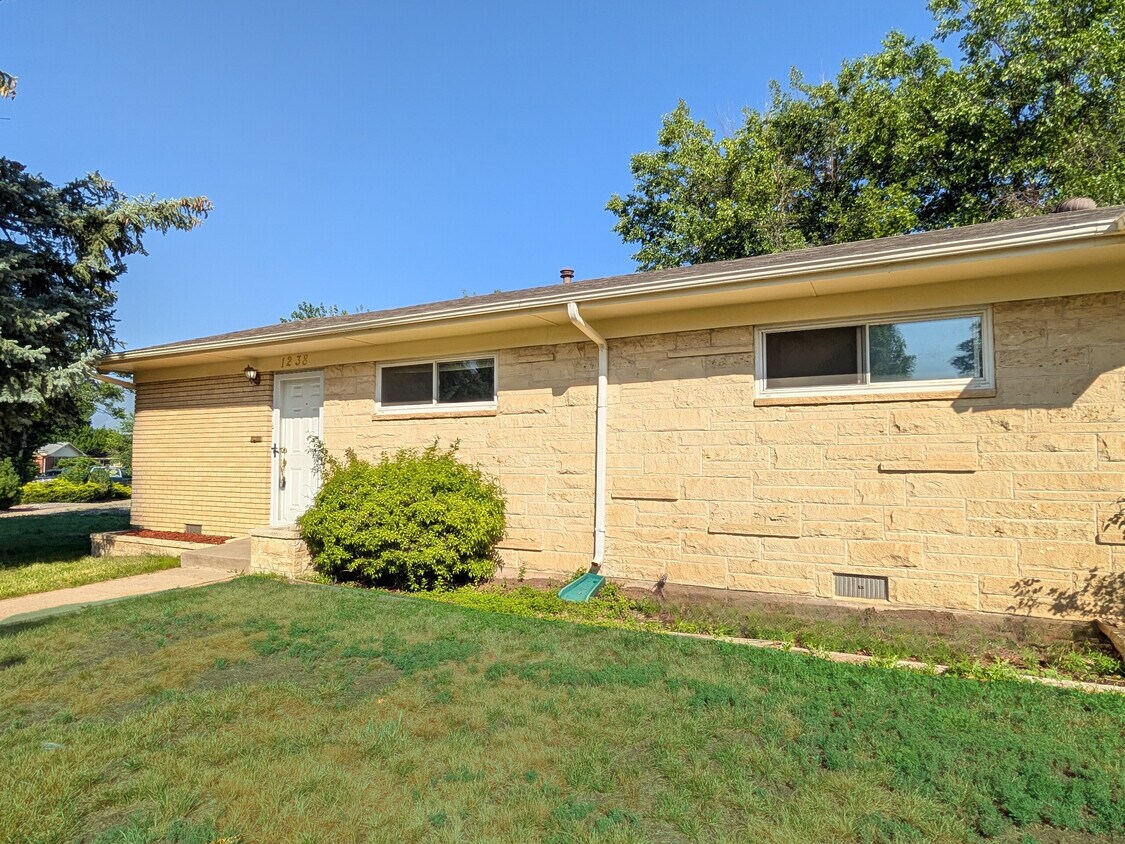 Primary Photo - 1238 Janes Ln