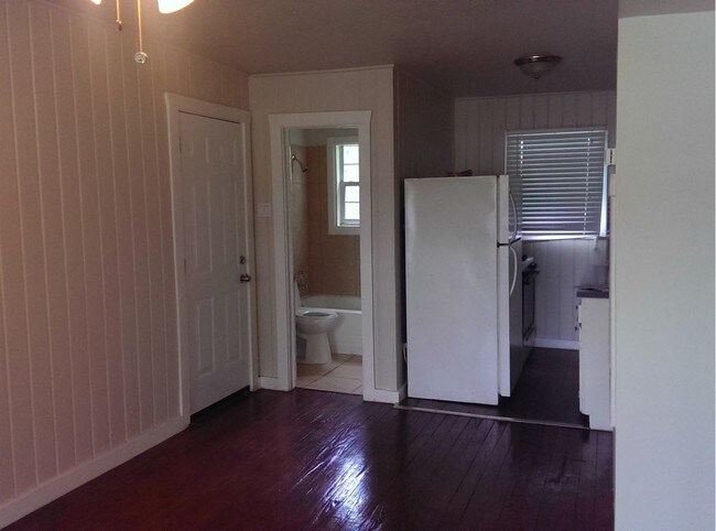 Building Photo - 3019 Truxillo St