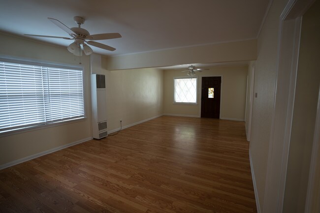 Foto del edificio - 1414 Amapola Ave