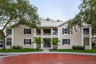 Building Photo - 2850 N Oakland Forest Dr