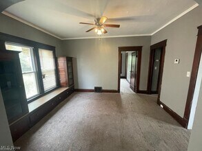 Building Photo - 4145 E 100th St