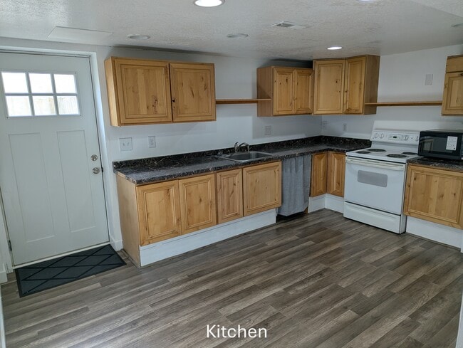 Kitchen (view from great room) - 174 E Main St