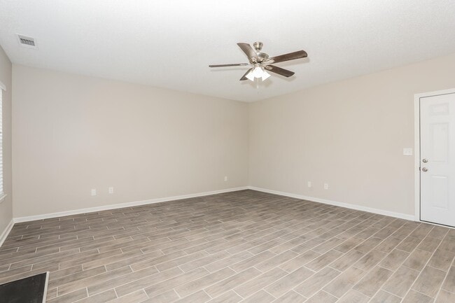 Foto del edificio - 105 Windscape Dr