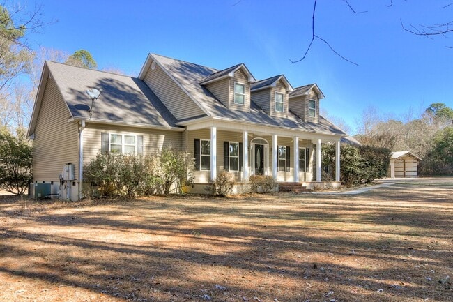 Building Photo - Large House on 3.5 Acres in Harlem