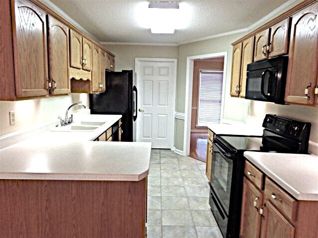 Building Photo - 1415 Hidden Ridge Ln