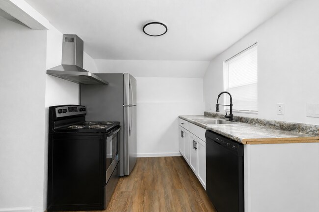 Foto del edificio - 807 S College Ave