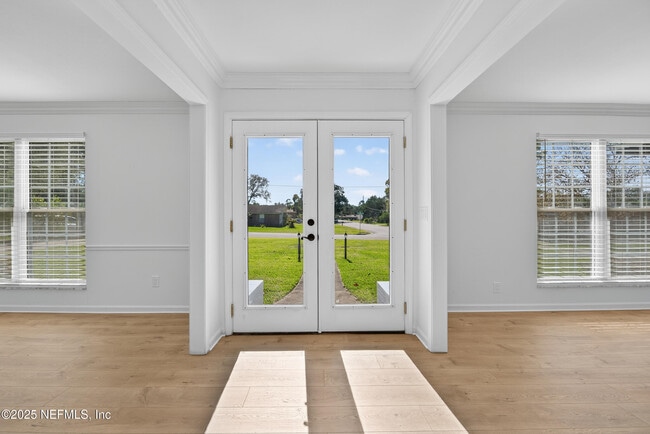 Building Photo - 6201 Grayling Dr